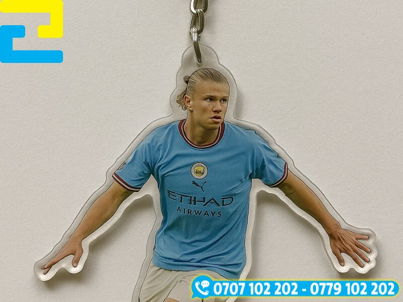 Móc khóa cầu thủ chất liệu mica
