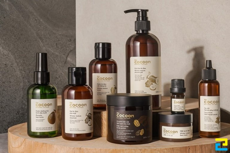 Khách hàng cần thiết kế mẫu Decal in tem phù hợp với thương hiệu, mặt hàng để tránh lãng phí trong quá trình in ấn