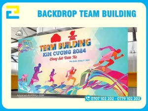 Backdrop team buiding màu sắc sặc sở trẻ trung, không khí mùa hè