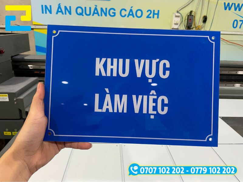 Biển phòng làm việc mica in uv