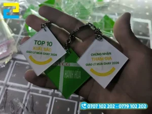 In móc khoá acrylic làm quà tặng doanh nghiệp