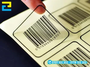 Decal trong suốt in mã vạch tinh tế, hiển thị rõ nét mà vẫn giữ trọn vẻ đẹp bề mặt sản phẩm