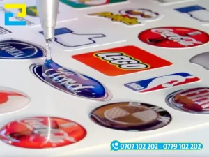 Phôi in decal đổ epoxy phải kháng dung môi để đảm bảo chất lượng