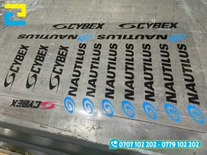 Logo in UV DTF màu sắc chân thật, dễ bóc dán
