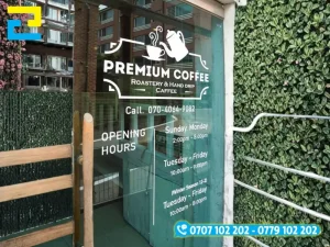 Decal trong in nội dung trắng dán kính trước cửa hàng