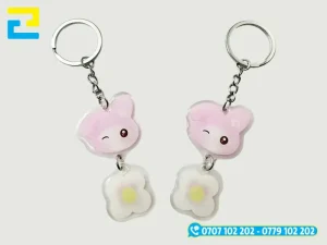 Móc khoá màu hồng cho bannj nữ