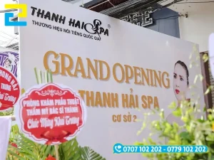 Backgound khai trương spa bằng formex cán decal chắc chắn, màu sắc đẹp