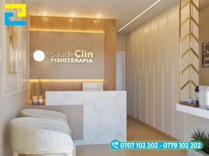 Background lễ tân phong cách spa với logo in trên mica và đèn hắt sáng