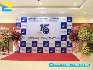 Backdrop, background kỷ niệm thành lập công ty để khách tham dự đến check-in