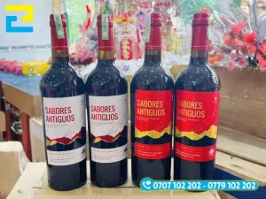 In tem nhãn rượu bằng decal cal ép nhũ kết hợp decal xi bạc tạo tầng lớp ánh kim rất cao cấp