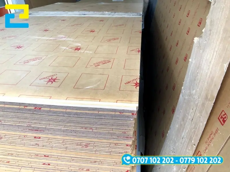 Mica là lựa chọn cao cấp giúp tạo nên những tấm background có cấu trúc cứng cáp, bề mặt bóng bẩy và hiện đại