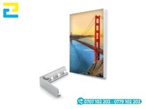 Thị trường hiện có hai dạng hộp đèn không viền mica và bạt dẻo nhét cạnh vô cùng phổ biến