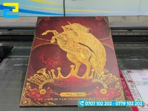 Ảnh in decal sắc nét, chuẩn màu, cât bế chuyên nghiệp