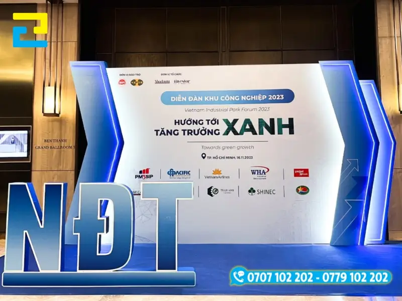 Backdrop là tấm phông nền in ấn khổ lớn dùng làm nền cho sự kiện