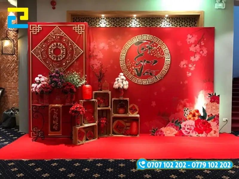 Backdrop checkin Tết trong sảnh công ty, toà nhà