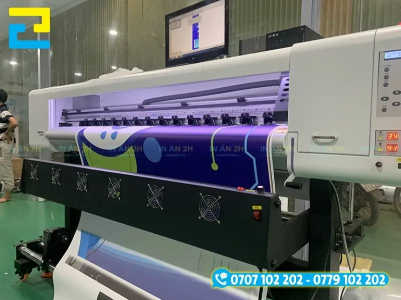 Máy in kỹ thuật số khổ lớn - Loại máy in được Công Ty In Ấn Quảng Cáo 2H sử dụng để in backdrop Tết Thiếu nhi cho quý khách