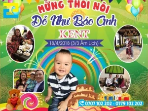 Mẫu 2: Phông nền có tông màu xanh lá cây chủ đạo, có hình ảnh bé trai và gia đình được thiết kế đẹp mắt, phông nền có kiểu chữ đơn giản – nghệ thuật