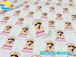 Mẫu nhãn dán sản phẩm, tem logo in UV sắc nét, chuẩn màu