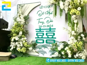 Backdrop đám cưới ngoài trời có màu sắc nhẹ nhàng, tinh tế.