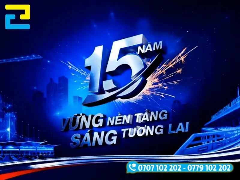 Backdrop lễ kỷ niệm "15 năm Vững nền tảng, sáng tương lai" với màu xanh chủ đạo đầy hy vọng.