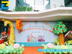 Background khai giảng góp phần tạo nên không khí vui tươi, sôi nổi tại địa điểm nơi diễn ra sự kiện