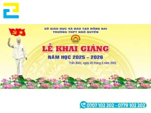 Những nội dung như: Thông điệp chào mừng khai giảng, niên hóa năm học,... cần được thiết kế với kích thước chữ lớn dao động từ 30 đến 50px
