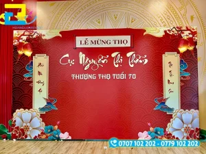 Mẫu backdrop lễ mừng thỏ đỏ cho gia đình