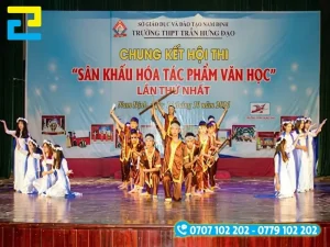 In kỹ thuật số kết hợp mực dầu và cán phủ màng sẽ giúp phông nền có độ bền tốt nhất