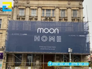 Bạt lưới quảng cáo cấu trúc bề mặt gồm các lỗ nhỏ li ti phân bố đều giúp chất liệu bạt lưới có khả năng lưu thông gió tối ưu