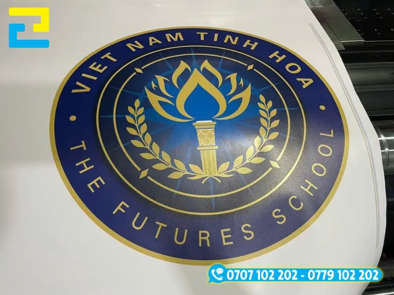 Decal sữa có bề mặt trắng đục, hiển thị hình ảnh, màu sắc tốt