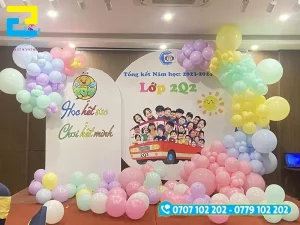Mẫu 9: Mẫu in phông nền, background lễ tổng kết năm học màu sắc đơn giản