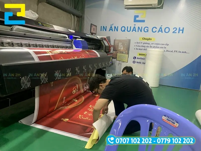 In kỹ thuật số mực dầu trên bạt hiflex thường được lựa chọn để làm các loại phông nền