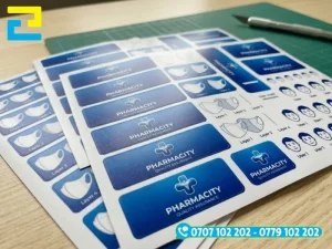 thông tin bắt buộc trên tem nhãn khẩu trang bao gồm: Vị trí in ngày sản xuất, hạn sử dụng và số lô được trình bày rõ ràng trên con tem