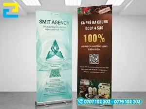 Cơ chế hoạt động của trục lò xo bên trong hộp nhôm giúp tự động cuộn tròn tấm in PP khi thu gọn
