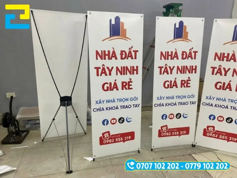 In Ấn 2H tư vấn giải pháp in standee quảng cáo phù hợp với nhu cầu riêng, báo giá miễn phí