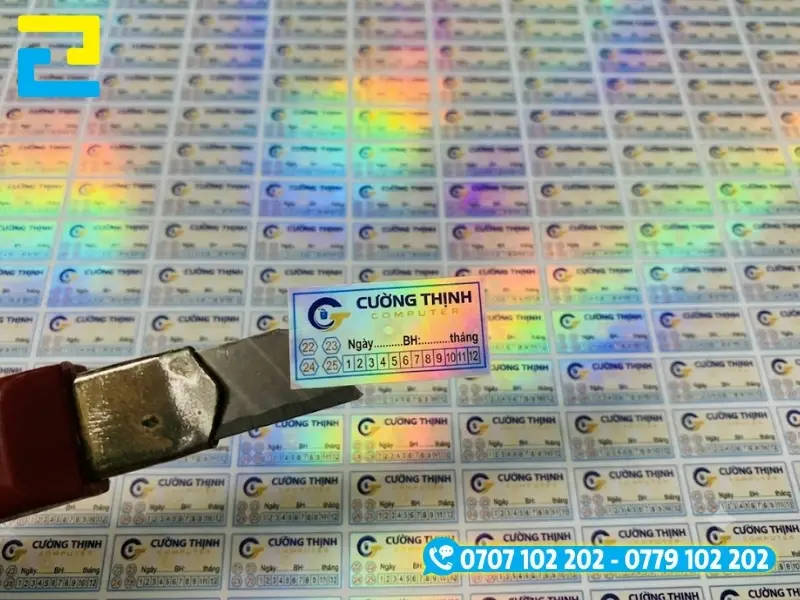 Chất liệu in tem bảo hành Bình Tân phổ biến bao gồm decal xi bạc, màng hologram 7 màu và decal vinyl