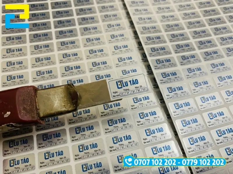 Các mẫu tem bảo hành dạng tròn, chữ nhật và elip được bế hoàn thiện theo từng kích thước chuẩn
