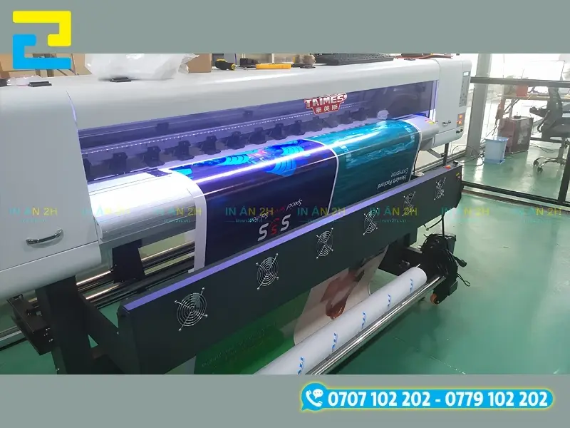 Máy in kỹ thuật số khổ lớn - Loại máy in được Công Ty In Ấn Quảng Cáo 2H sử dụng để sản xuất ấn phẩm backdrop 8/3 cho quý khách