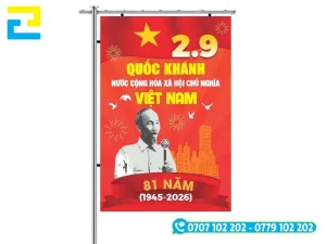 Nhân viên In Ấn 2H tư vấn chất liệu băng rôn phù hợp nhu cầu, báo giá chi tiết