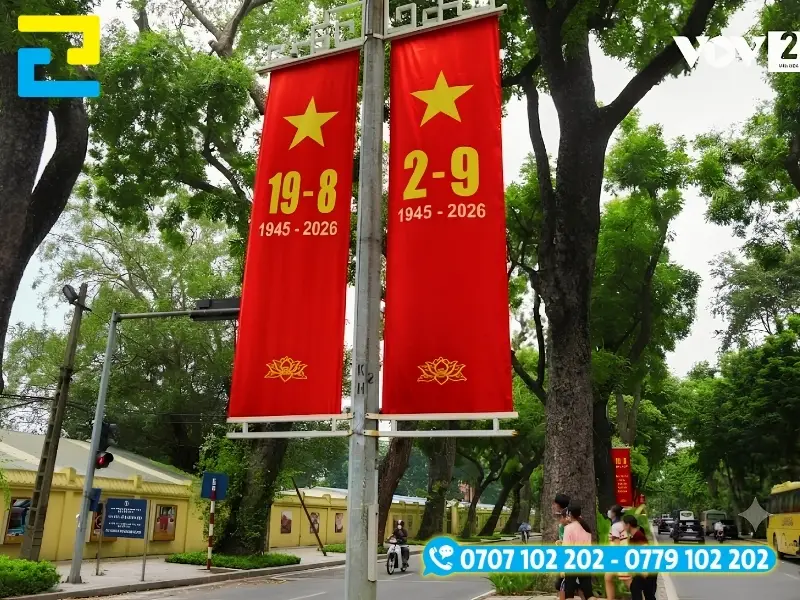 Các mẫu chất liệu in băng rôn 2/9 gồm bạt Hiflex, vải canvas và decal PP ngoài trời