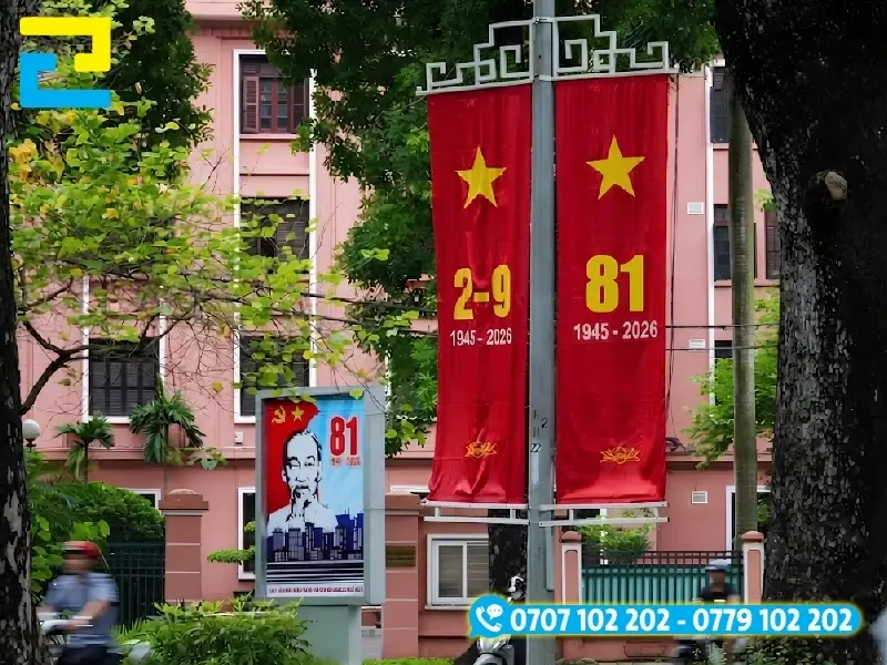 Băng rộn 2/9 phong cách truyền thống với màu đỏ - vàng chủ đạo