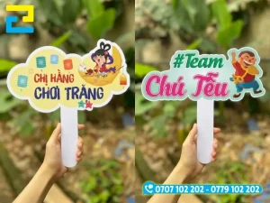 Mẫu hashtag Trung Thu cầm tay bồi Fomex in hình nhân vật dân gian và slogan check-in sự kiện