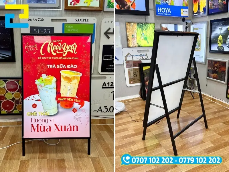 Bộ standee chữ A gấp gọn gồm khung sắt hai chân kết hợp bề mặt in decal bồi formex 1 mặt