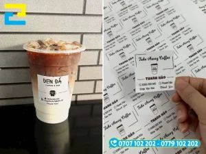 Dán tem lên túi cà phê và ly take away