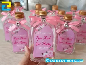 Quy trình in tem dán chai nước đám cưới 7 bước chuyên nghiệp