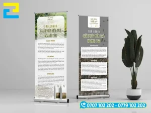 Bề mặt standee PP cán bóng với lớp màng trong suốt giúp tăng độ tươi cho hình ảnh