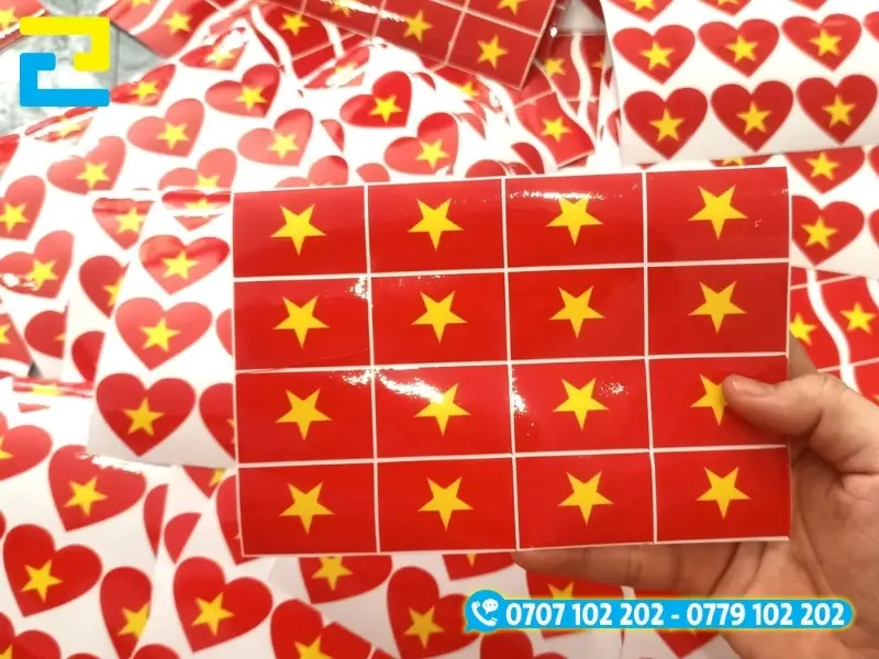 Quy trình 5 bước tiếp nhận yêu cầu, in ấn và giao hàng sticker cờ đỏ sao vàng tại xưởng In Ấn 2H