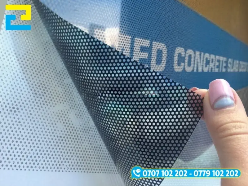 In decal lưới dùng để bảo vệ quyền riêng tư cho không gian sống và làm việc của con người.