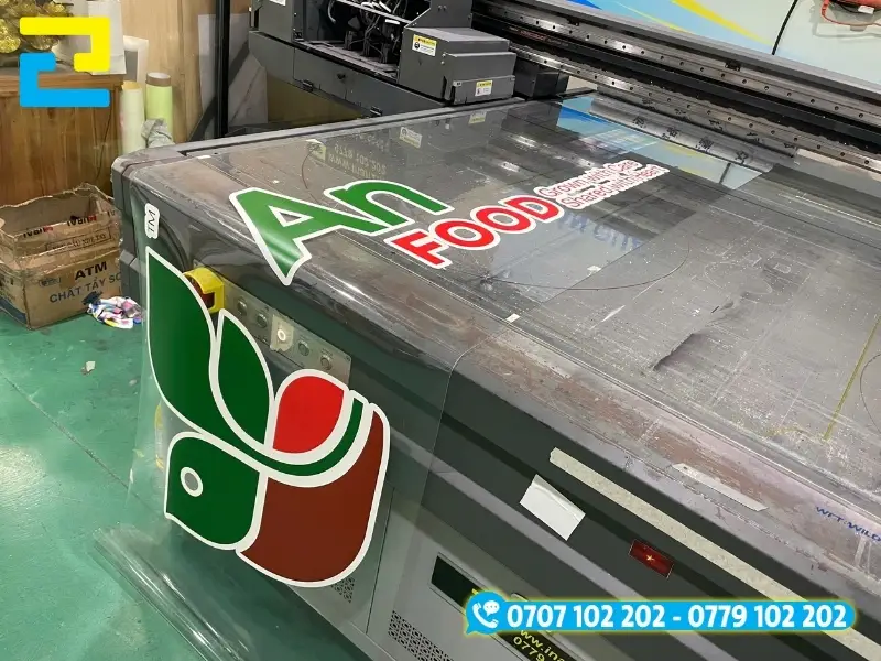 In Ấn Quảng Cáo 2H nhận in decal logo công ty trọn gói