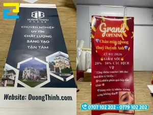 Standee in PP đucojw đóng khoen gắn khung chắc chắn